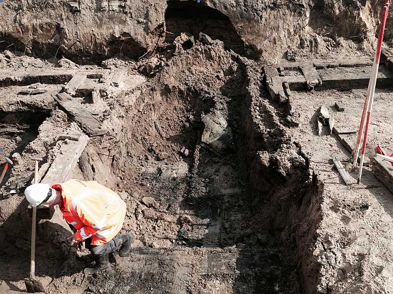 oude sluis in de botterbeek wordt opgegraven